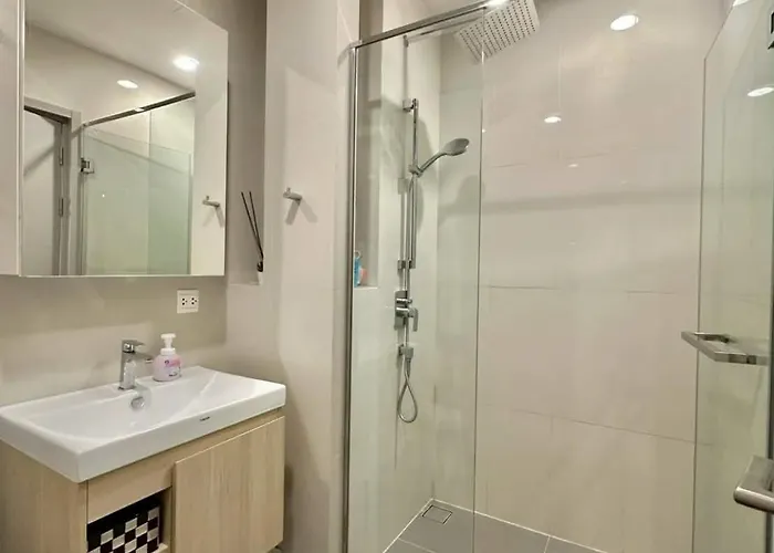 Apartment 5 Mins Thonglor Bts River View Modern Center Bangkok